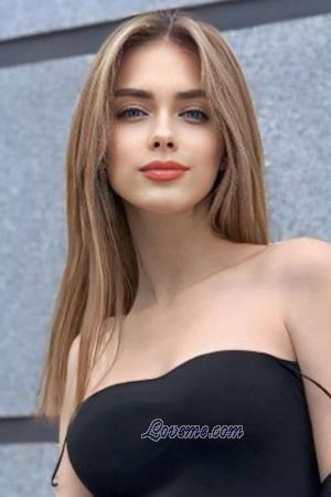 214824 - Dariia Age: 23 - Ukraine