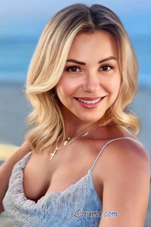 226208 - Svitlana Age: 45 - Ukraine