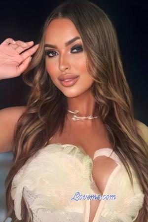 226981 - Beatriz Age: 24 - Brazil