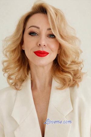 227939 - Yulia Age: 43 - Ukraine