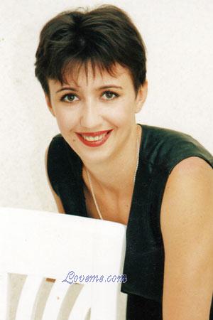 51677 - Julia Age: 38 - Russia