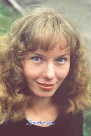 52720 - Nadya Age: 36 - Russia