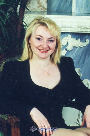 61229 - Svetlana Age: 37 - Russia