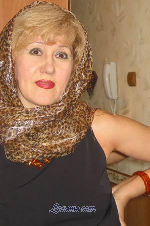 62452 - Raisa Age: 58 - Russia